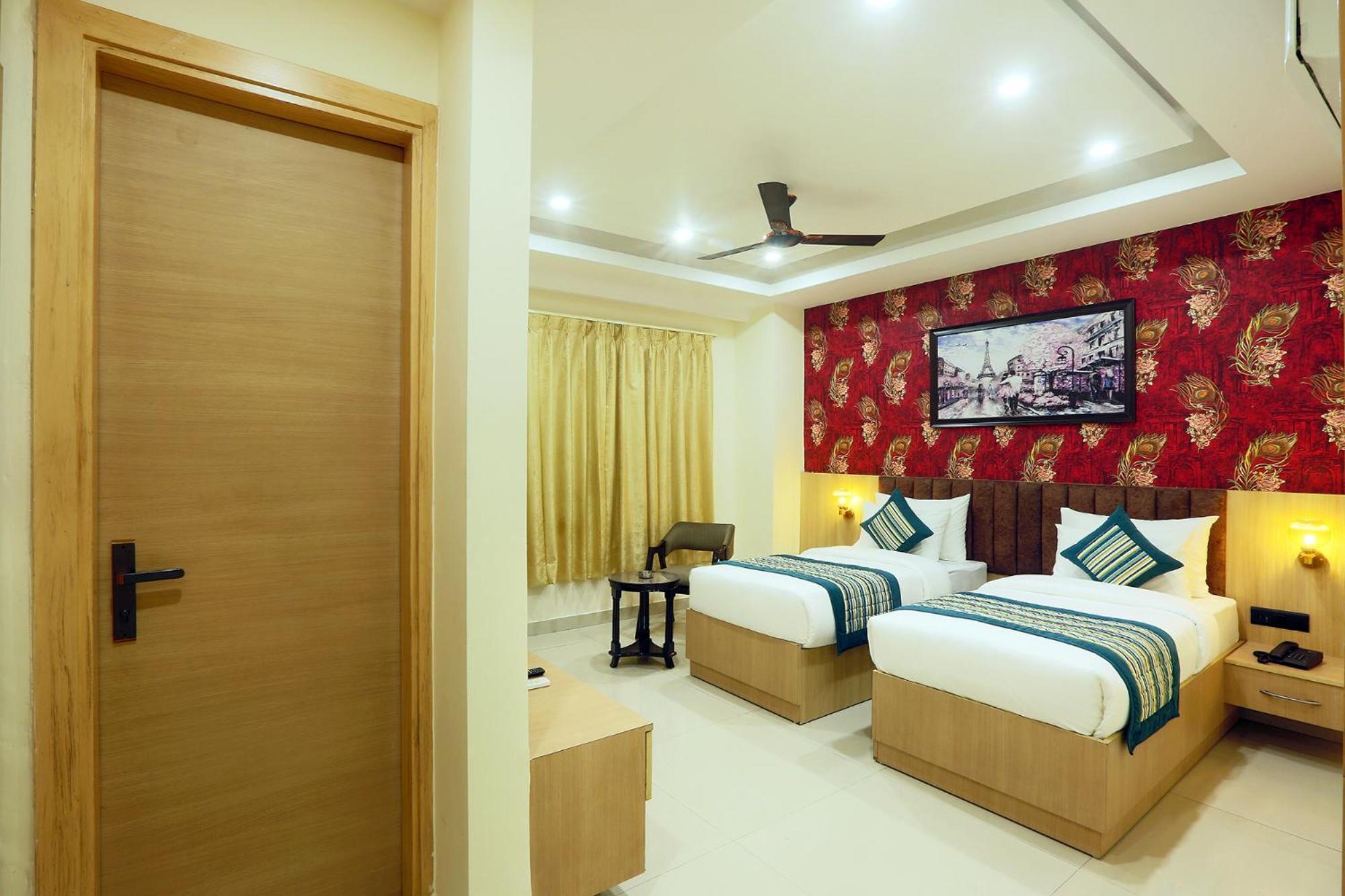 Hotel Green Lotus Luxe Gurgaon Exterior photo
