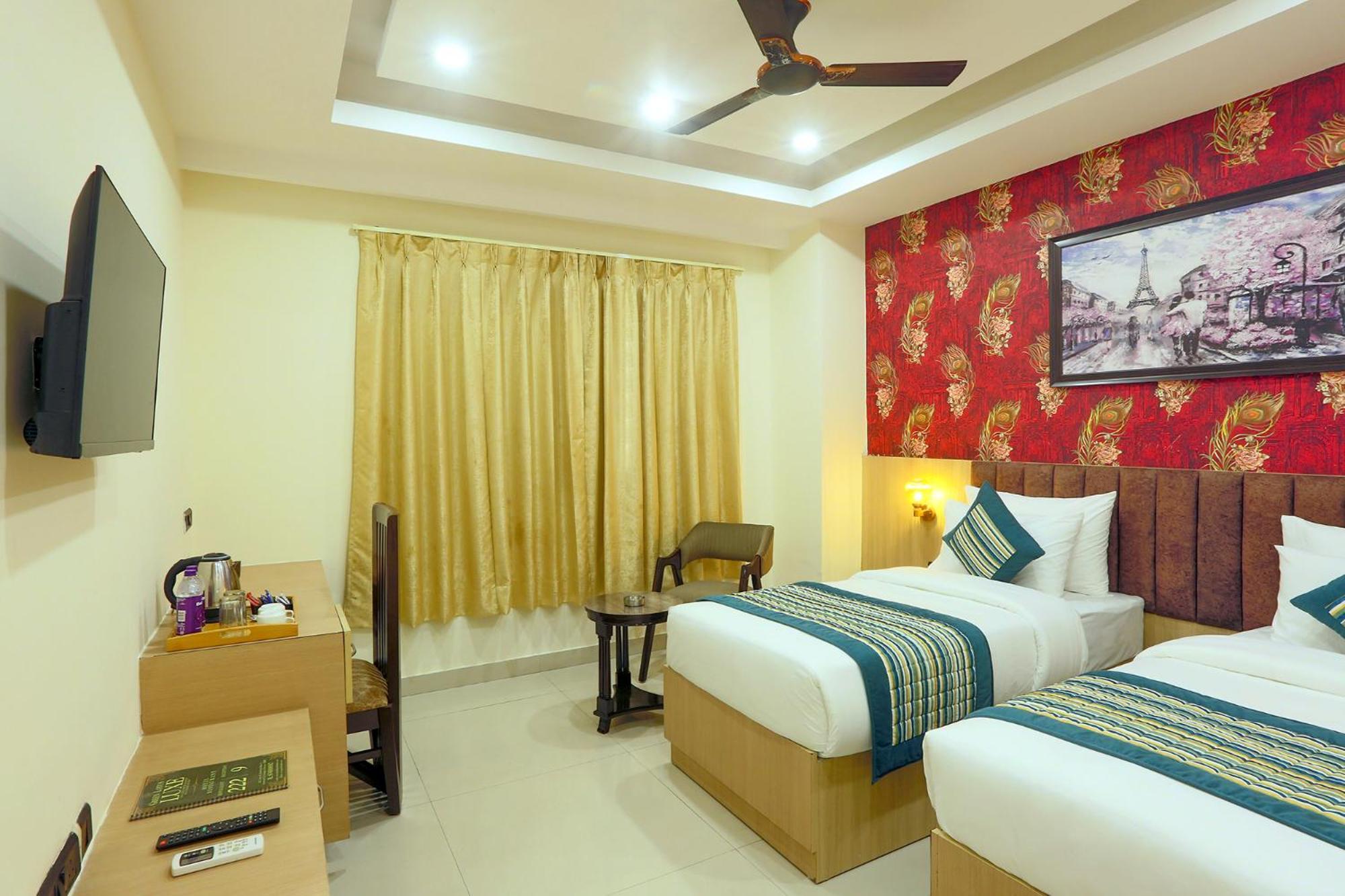 Hotel Green Lotus Luxe Gurgaon Exterior photo