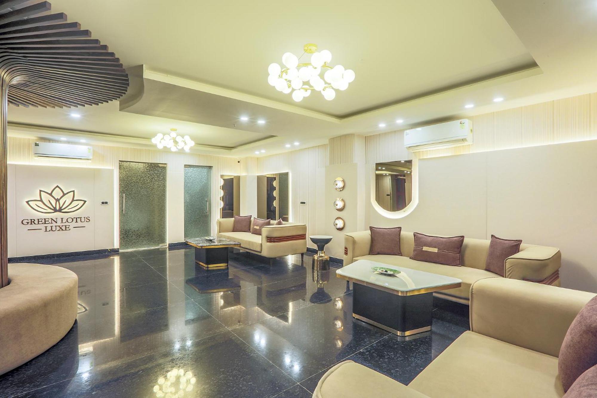 Hotel Green Lotus Luxe Gurgaon Exterior photo