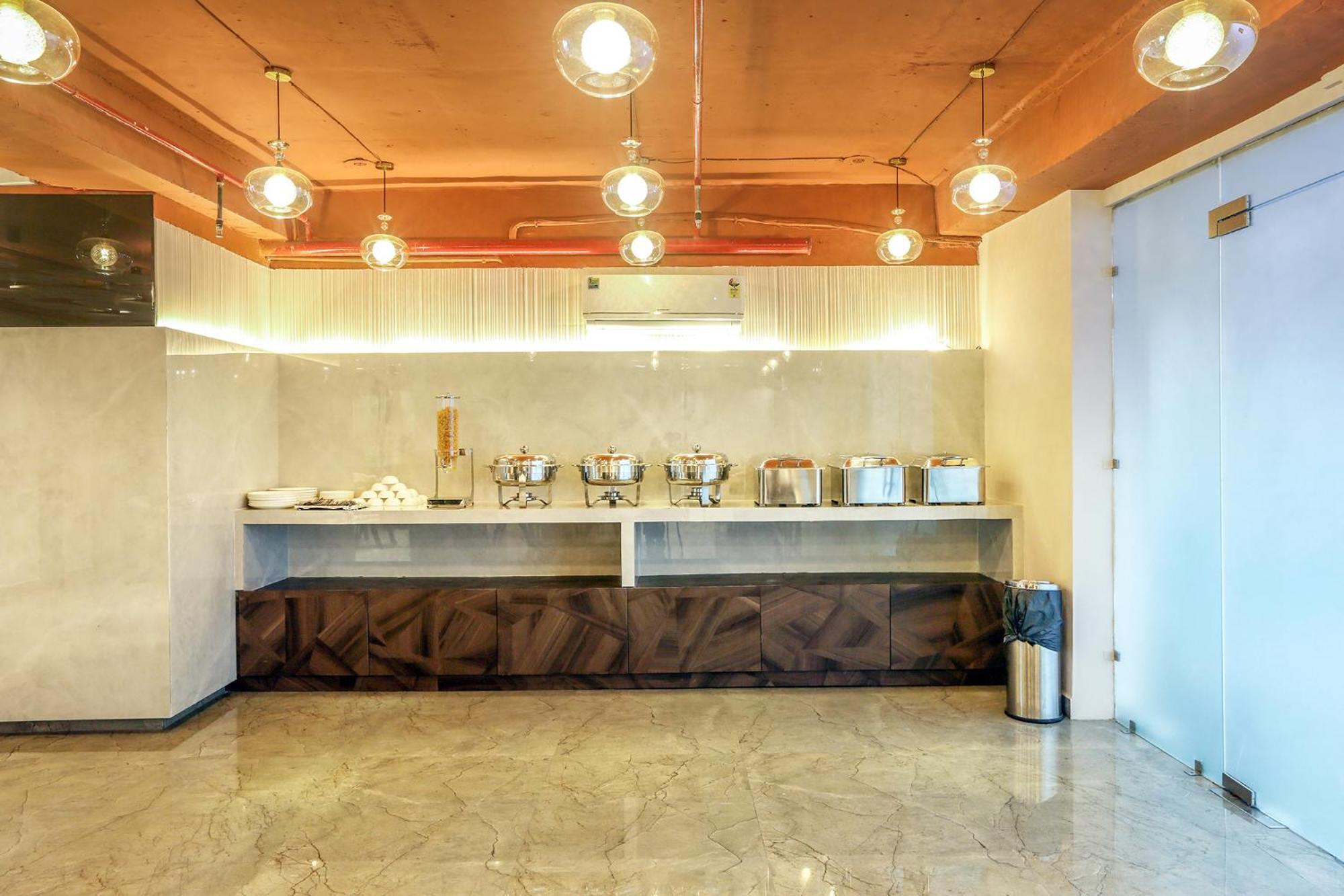 Hotel Green Lotus Luxe Gurgaon Exterior photo