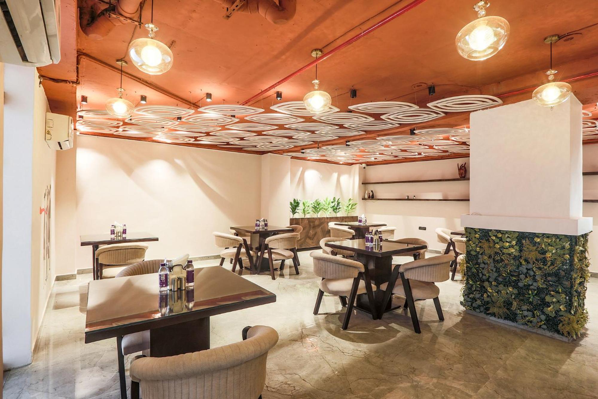 Hotel Green Lotus Luxe Gurgaon Exterior photo
